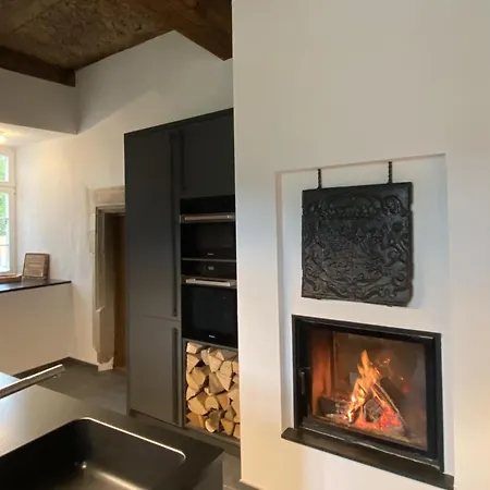 Charmantes Chateau Lichter - Burghaus Villa *