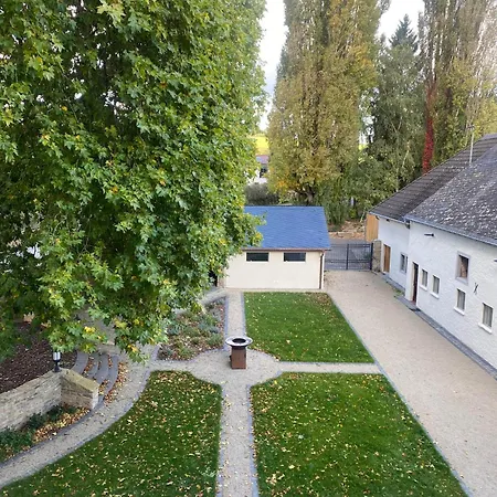 Charmantes Chateau Lichter - Burghaus * Liessem