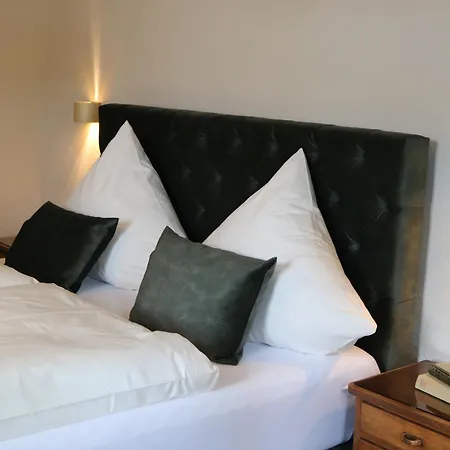 Charmantes Chateau Lichter - Burghaus Villa *