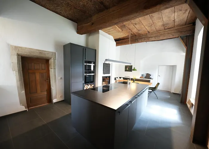 Charmantes Chateau Lichter - Burghaus Villa Liessem