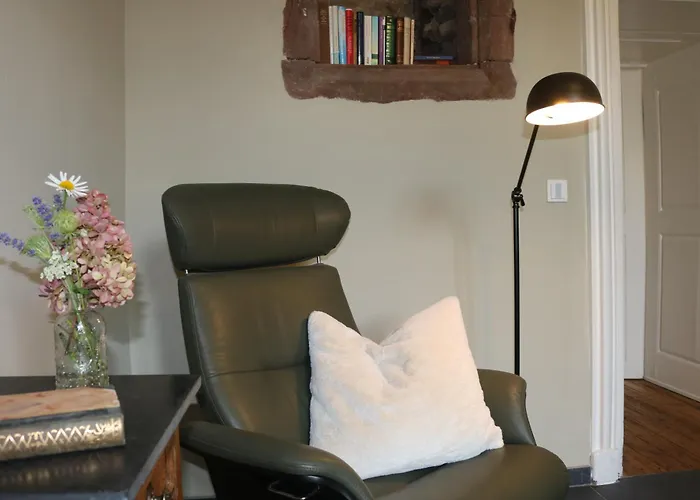 Charmantes Chateau Lichter - Burghaus Villa Liessem